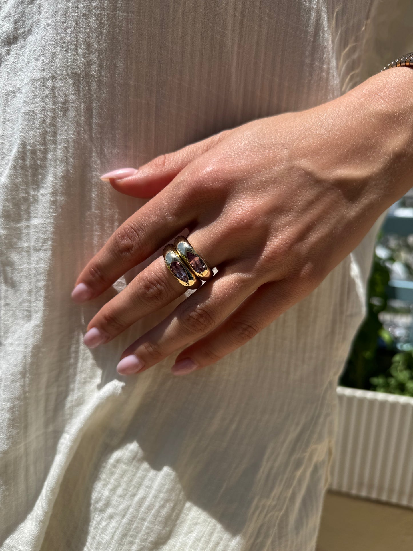 Elongated Pear Classic - pink garnet