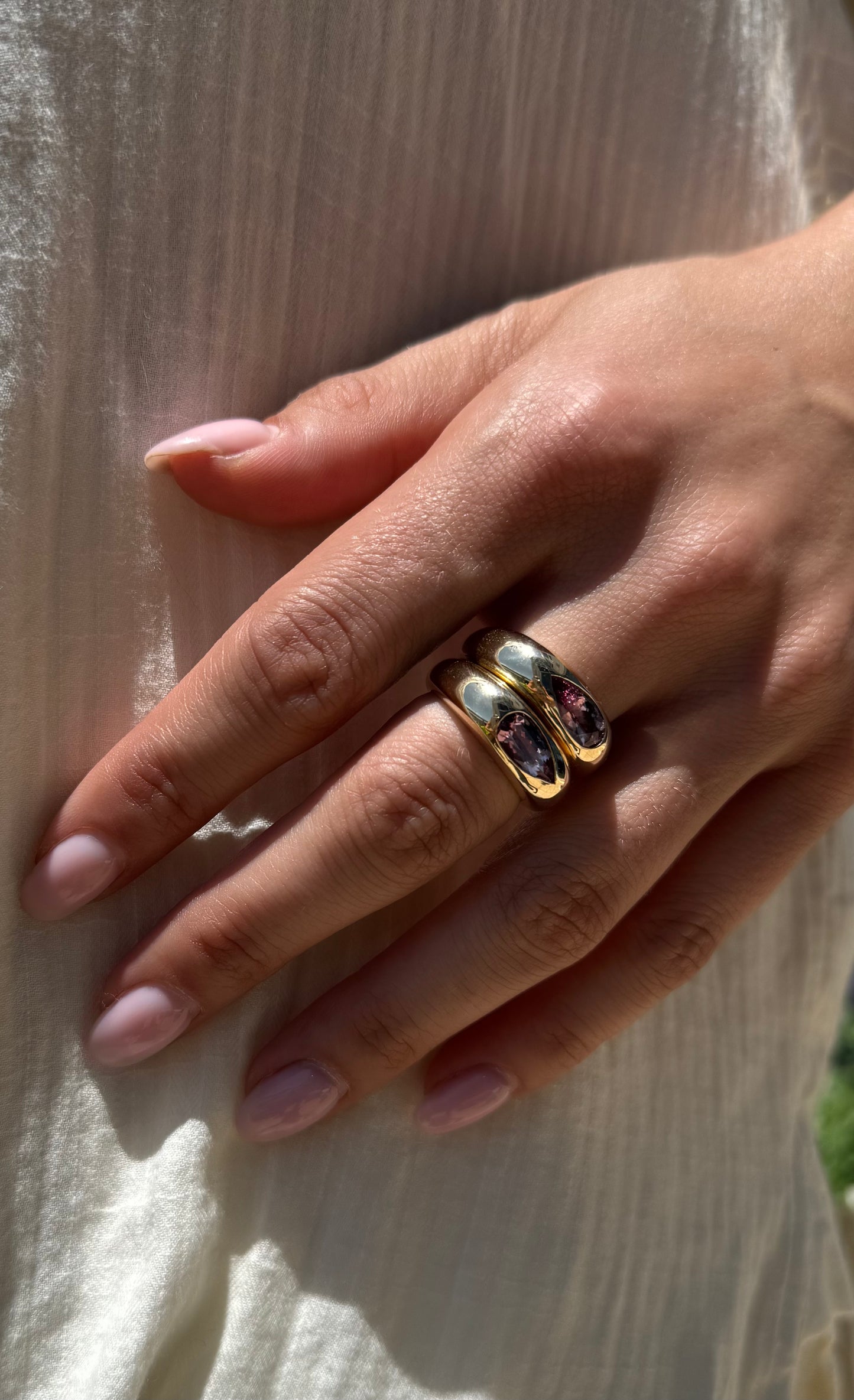 Elongated Pear Classic - pink garnet
