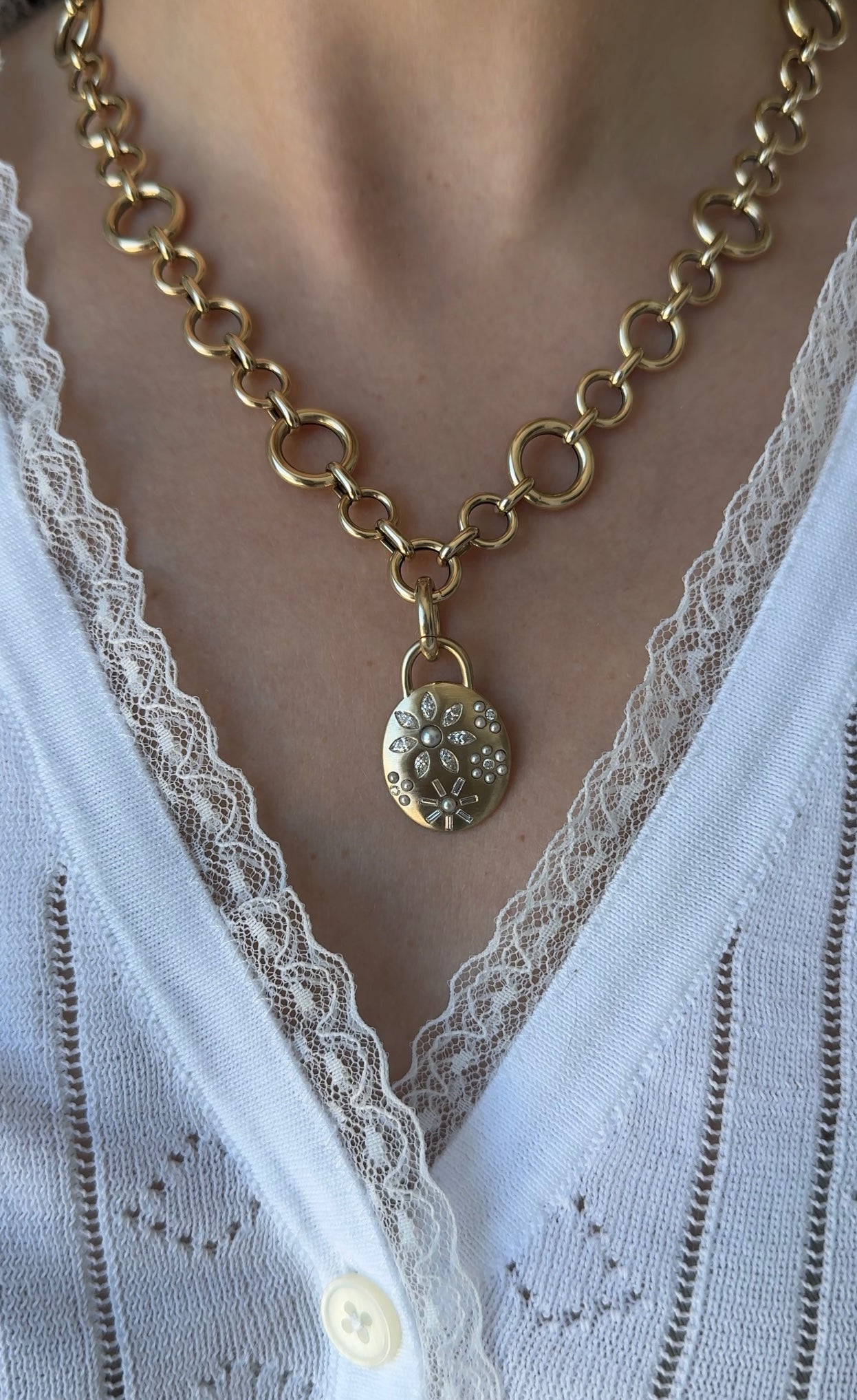 Flora Large Oval Pendant