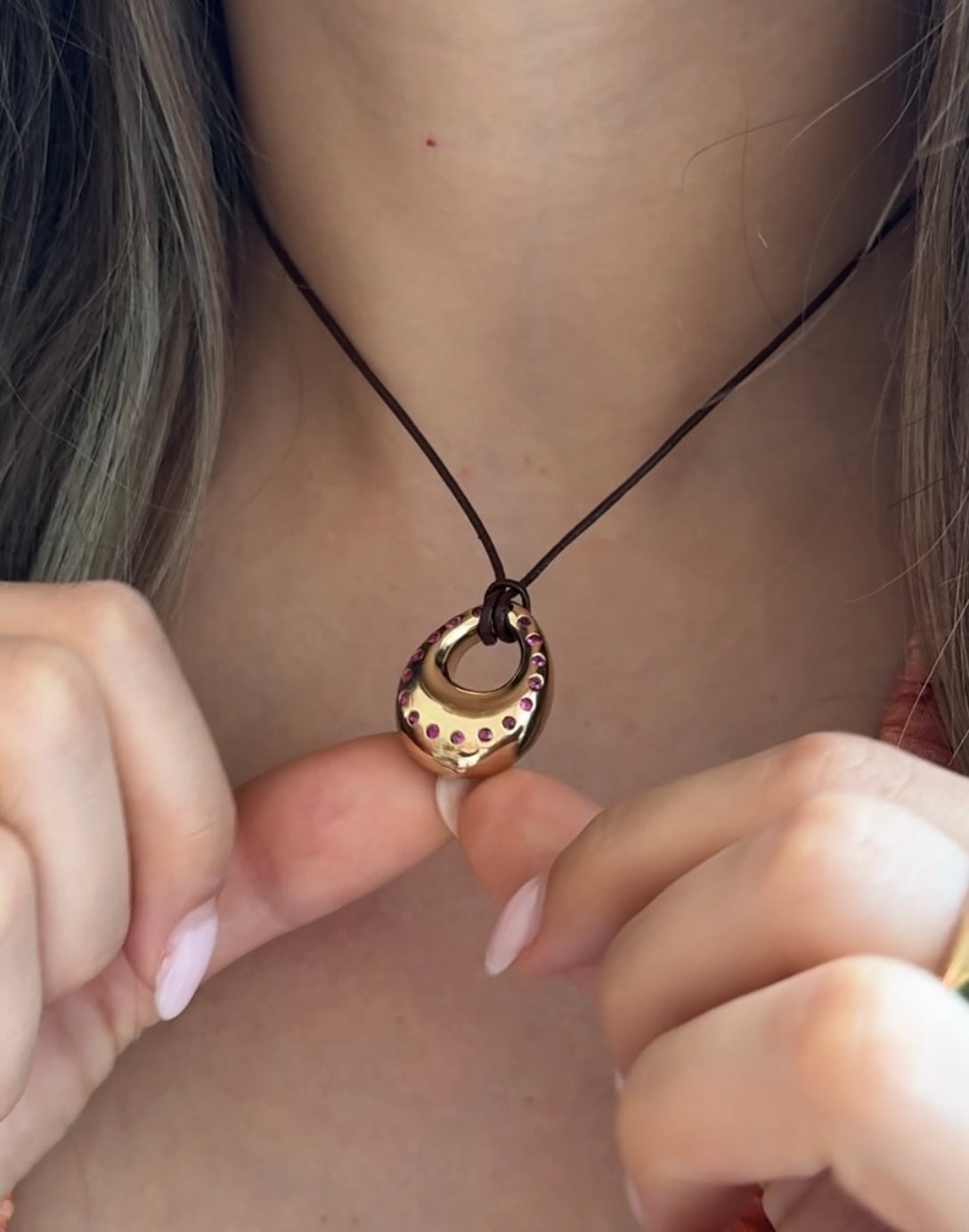 Medium Teardrop Disc - Ruby