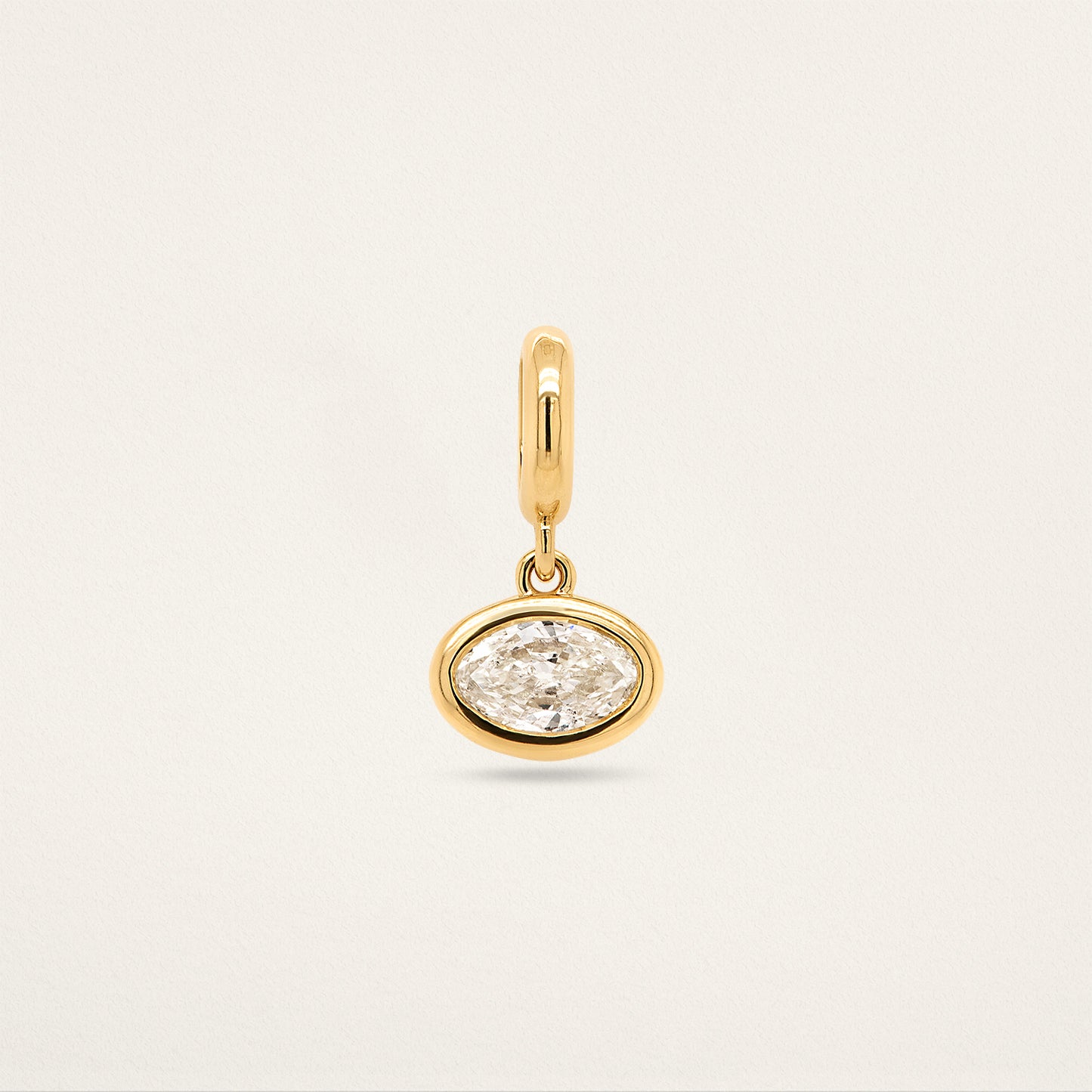 Moval Charm - Diamond